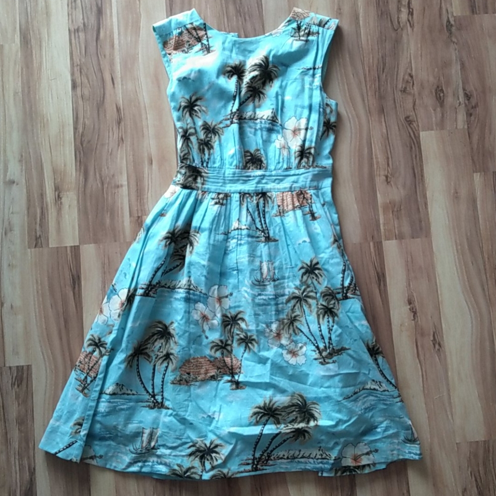 Emily and fin Beachy Dress